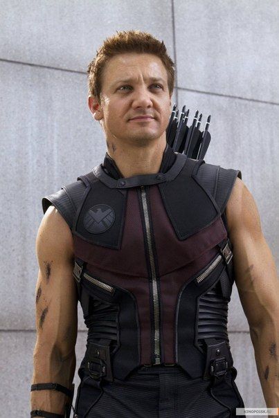 Jeremy Renner as Clint Barton / Hawkeye in The Avengers (2012) Jeremy Renner Avengers, Hawkeye Costume, Hawkeye Comic, Hawkeye Avengers, Marvel Hawkeye, Avengers Pictures, Riza Hawkeye, Avengers Imagines, Avengers 2012