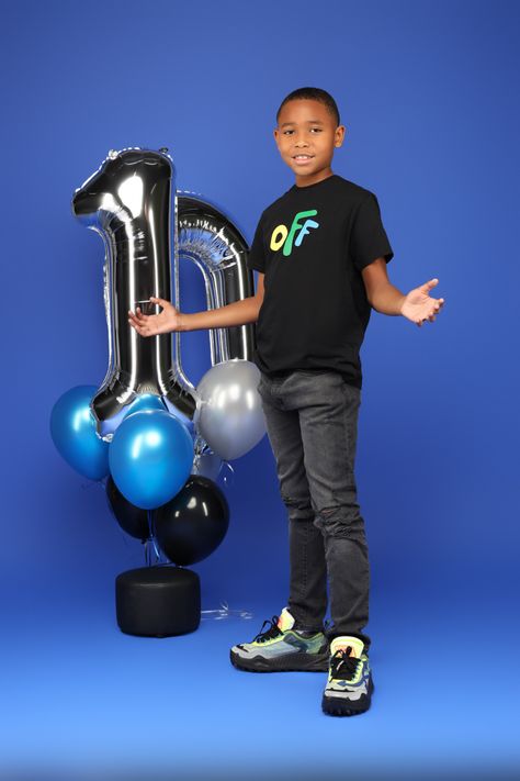 Happy Birthday Young Man 💙 Book your birthday session today with CJ Heart Studios, Metro Detroit's Most Creative Photography Studio! Follow @cjheartstudios for coupons and updates. Reserve your photo session online: www.cjheartstudios.com #cjheartstudios #cjheart #cjstudios #detroitphotographystudio #detroitportraitstudio #cantonphotographer #cantonphotography #detroitphotographer #detroitphotography #10yearchallenge #birthdayboy #birthday #doubledi 10th Birthday Photoshoot Ideas Boy, Happy Birthday Young Man, 10th Birthday Boy, Birthday Photoshoot Ideas Boys, Creative Photography Studio, Minimalist Setup, Boy Birthday Pictures, 7th Birthday Boys, Sibling Photography Poses