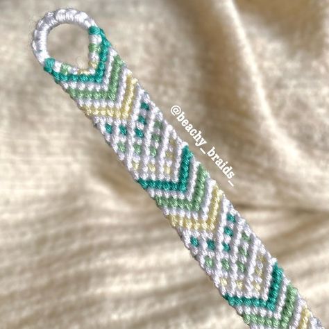 Boho Thread Bracelets, Preppy Bracelet Patterns, Bracelet Book Pattern Friendship, Arrow Bracelet Pattern, Thick Bracelet Patterns, Chevron Bracelet Pattern, Summer Bracelet Patterns, Friend Ship Bracelets Patterns, Thread Bracelets Patterns