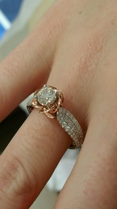 Beauty and the beast engagement ring from Zales Beauty And The Beast Engagement, Necklace Zales, Beauty Care Logo, Beauty And The Beast Rose, Beauty And Beast Wedding, Necklaces Wedding, Zales Jewelry, Beauty Rituals, Anniversary Necklace