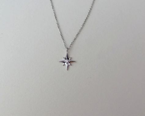 Small Star Necklace, Elegant Star Necklace, North Star Necklace Silver, Silver Star Necklace Aesthetic, Star Silver Necklace, Cute Star Necklaces, Necklaces Star, Pendant Necklace Silver, Star Necklace Aesthetic