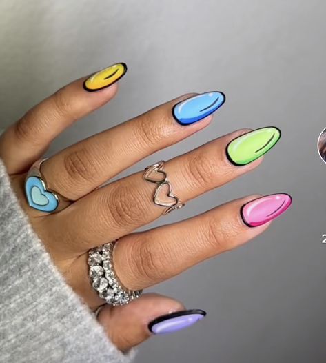 Complicated Nails, Horrible Nails, Nails Blue And Green, Weird Nail Ideas, Cute Nails Blue, Balloon Nails, Blue And Green Nails, Bee Nail Designs, Delicate Nail Art