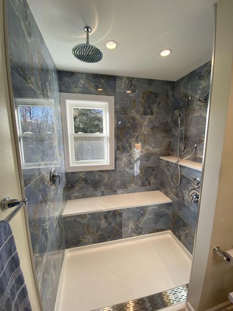 Onyx Tile Bathroom, Master Bathrooms Luxury, Blue Marble Tile, Marble Tile Kitchen, Blue Shower Tile, Porcelain Tile Bathroom, Onyx Tile, Master Bath Design, Blue Bathroom Tile