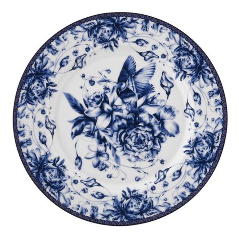 This plate is a perfect choice for those who desire unconventional yet practical tableware for their kitchen. Its spacious design is perfect for serving dinners and can add a unique touch to any table setting. Vintage China Patterns, Blue And White Dinnerware, Kids Plates, White Dinner Plates, Porcelain Dinnerware, China Plates, Porcelain China, China Patterns, Blue Plates