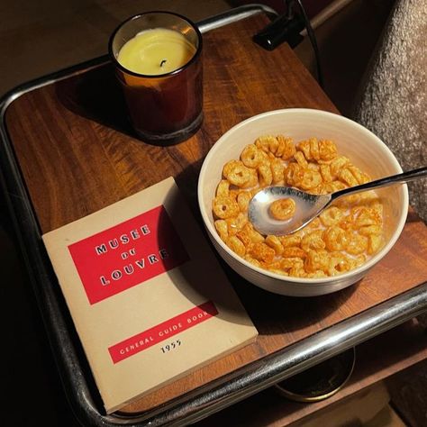 Rich Girl Aesthetic, Emma Chamberlain, Night Aesthetic, Cheese Fondue, Guide Book, Travel Food, Summer Aesthetic, Dream Life, Cereal