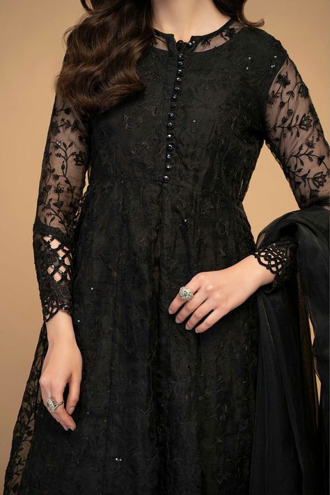 Black Dress Stitching Ideas, Black Gown Design, Black Frock Design, Black Dress Indian, Black Fancy Dress, Maxi Dress For Wedding, Fancy Dress Patterns, Lace Dress Design, Pakistani Fancy Dresses