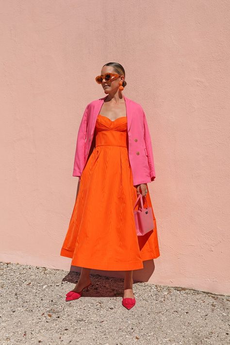 Pink Orange Outfit, Therapy Outfits, Orange And Pink Outfit, Spring Color Combinations, Graphic Design Orange, Pink And Orange Outfit, Punta Cana Outfits, Orange Interiors, Orange Packaging