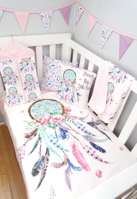 Purple Dreamcatcher, Dreamcatcher Nursery, Dream Catcher Nursery, Sublimacion Ideas, Girl Nursery Bedding, Kid Rooms, Cot Quilt, Girl Nursery Room