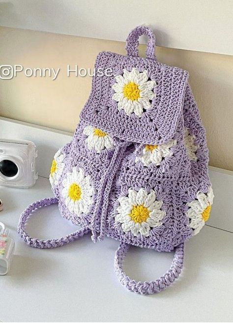 Crochet Patterns For Your New Bags crochet bag design #crochetbagdesign #crochet #crochetbag #crochetbags 10.32 Tote Crochet, Granny Square Haken, Crochet Free Patterns, Free Crochet Bag, Christmas Float, Womens Crochet Patterns, Hemma Diy, Mode Crochet, Crochet Pouch