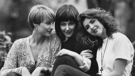 See '90s Girl Group Wilson Phillips Now — Best Life Linda Ronstadt Now, Carnie Wilson, 90s Girl Groups, Wilson Phillips, Dating Red Flags, Newlywed Game, Brian Wilson, Linda Ronstadt, Debbie Gibson