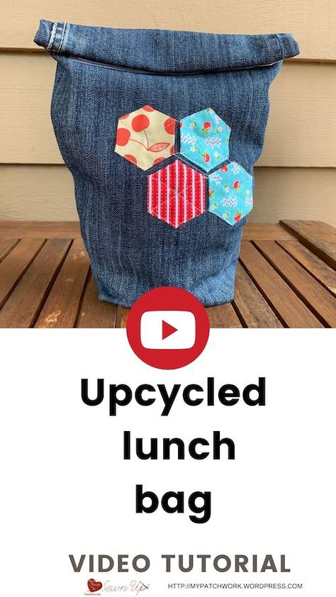 Denim Lunch Bag, Bag Video, Reusable Lunch Bags, Scrap Fabric Projects, Purse Tutorial, Upcycled Clothes, Sewing Bags, Denim Purse, Upcycle Jeans