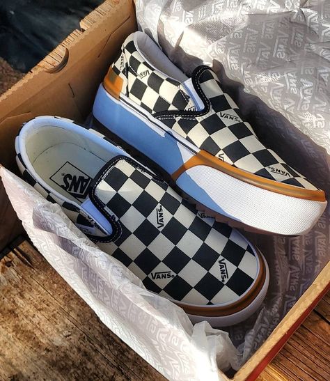 📸: lifewith.mandy Platform Vans Checkered, Checkered Vans Platform, Women Platform Vans, Women’s Vans Shoes, Checkers Vans Outfit, Checked Vans, Platform Checkered Vans, Womens Platform Vans, Platform Checkered Vans Outfit