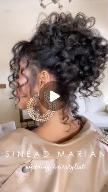 Formal Hairstyles For Long Curly Hair, Hair Do With Saree, Natural Curl Updo, Up Do For Curly Hair, Curly Hair Ponytail Styles, Naturally Curly Wedding Hair, Vale Wedding, Curly Updo Hairstyles, Girls Updo