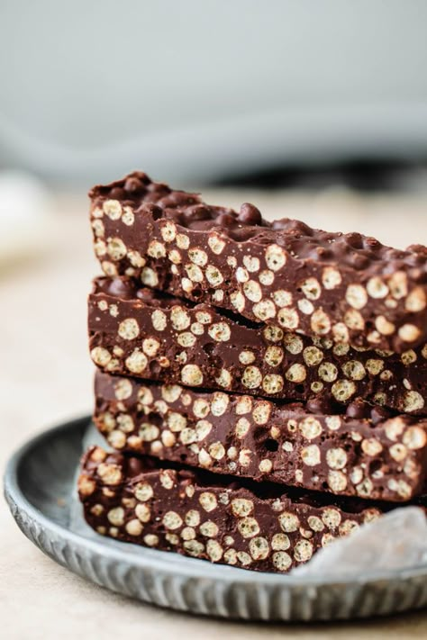 Quinoa Crunch, Crunch Bars Recipe, Healthy Chocolate Desserts, Crunch Recipe, Healthier Alternatives, Rustic Recipes, Crunch Bar, Chocolate Crunch, Chocolate Delight