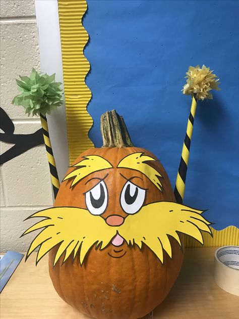 My class's Lorax pumpkin ready for the competition! The Lorax Pumpkin Ideas, The Lorax Pumpkin, Lorax Pumpkin, Pumpkins Decorated, Book Character Pumpkins, Story Book Pumpkin, Decorated Pumpkin, Fair Crafts, Pumpkin Character