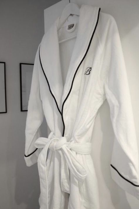 Bath Robe White, White Bath Robe Aesthetic, White Bathrobe Aesthetic, Bathroom Robe Aesthetic, Hotel Robe Aesthetic, White Robe Aesthetic, Bath Robe Aesthetic, Bathrobe Aesthetic, Estate Cottage