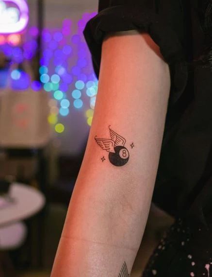 Bingo Ball Tattoo, Pool Ball Tattoo Ideas, 8 Ball Tattoo Ideas, Pool Tattoo 8 Ball, Billard Tattoo Design, Lucky 8 Ball Tattoo, 8 Ball Spider Tattoo, Snooker Tattoo, 8 Ball Pool Tattoo Ideas