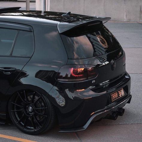 Volkswagen Lifestyle on Instagram: “MK6 R🔥 🔑: @jake6rs 📸: @allblackgolf” Mk6 Gti Wallpaper, Golf 6 Tuning, Gti Interior, Gti Wheels, Vw Golf Wallpaper, Vw Golf R Mk7, Toyota Sw4, Mk6 Golf, Polo Car