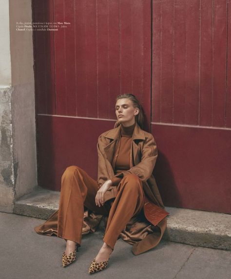 Madison Headrick Harper’s Bazaar Serbia 2019 Cover Fashion Editorial Fashion Style Photoshoot, Fashion Week Photography, Fall Editorial Photoshoot, 90s Fashion Editorial, Shoes Editorial Photography, Fashion Shoot Poses, Fall Fashion Photoshoot, Fall Fashion Editorial, Madison Headrick