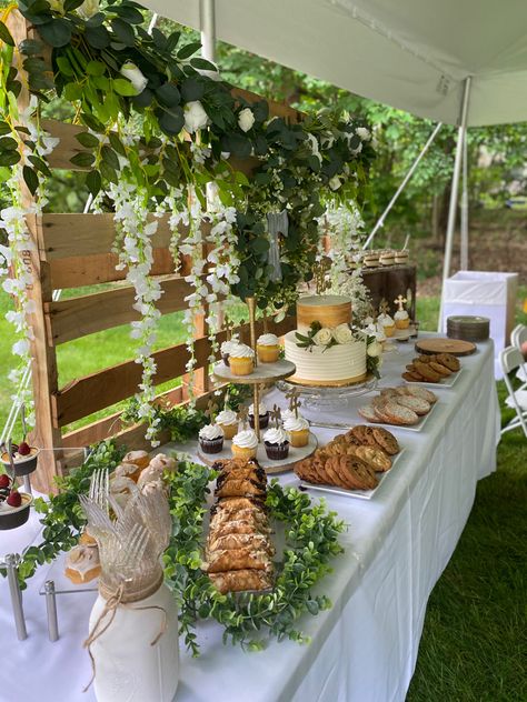 Rustic Bridal Shower Dessert Table Ideas, Buffet Display Ideas Food Stations, Plant Stand Dessert Table, Bridal Shower Dessert Table Decorations, Wedding Dessert Table Outdoor, Outdoor Wedding Food Table, Dessert Table With Greenery, Cake Table Engagement Party, Food For Outdoor Wedding