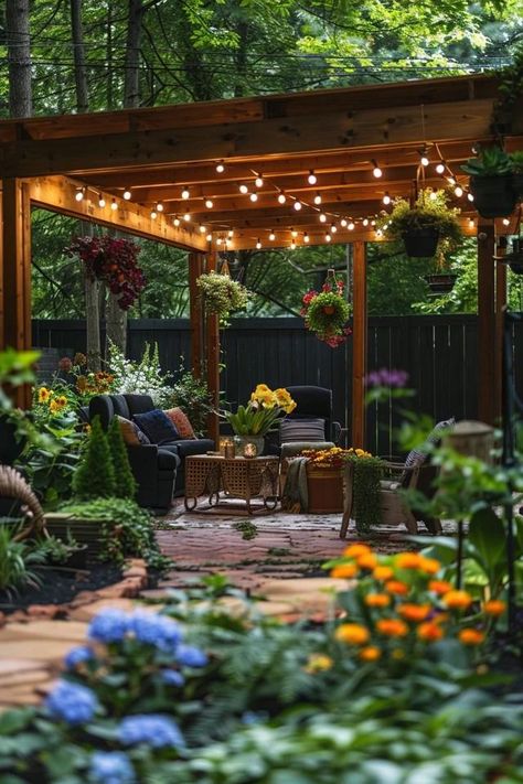 Enchanting Wooded Backyard Ideas for Your Oasis Relaxing Backyard Ideas Inspiration, Forest Backyard Ideas, Wooded Backyard Ideas, Woods Backyard Ideas, Wooded Backyard, Store Painting, Backyard Goals, Terraced Garden, Terrace Garden Ideas