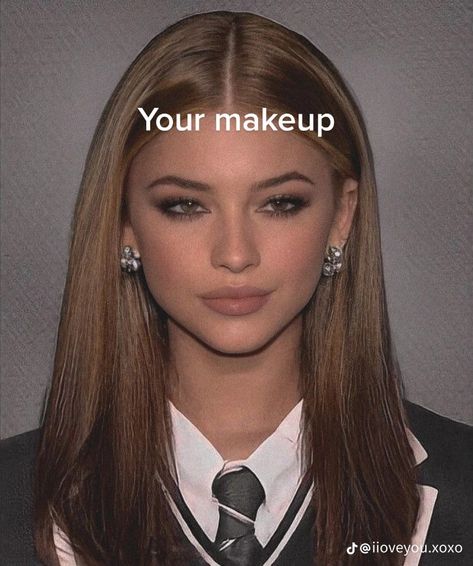 I’d Photo Makeup, Senior Portrait Yearbook, Early 2000s Makeup Looks Baddie, School Photoshoot Makeup, Senior Yearbook Makeup, Yearbook Makeup Senior, Permit Picture Ideas Makeup, Photo Id Makeup, Yearbook Makeup Looks