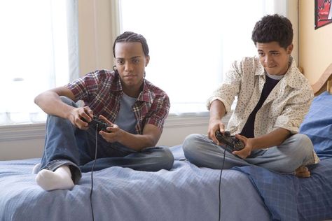 Who's Playing Video Games Today and Who Becomes Addicted? Playing Video Game Poses Drawing, Game Tester Jobs, Video Game Images, Video Game Design, Boys Playing, Boy Poses, Cool Poses, Playing Video Games, Teenage Boys