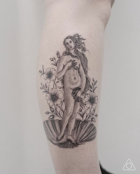 Venus Goddess Tattoo Aphrodite, Goddess Venus Tattoo, Botticelli Tattoo, Renesance Tattoo, Venus Tattoo Goddess, The Birth Of Venus Tattoo, Aphrodite Tattoo Design, Birth Of Venus Tattoo, Myth Tattoo