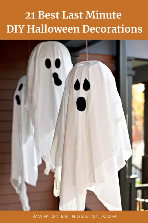 With Halloween just around the corner, it’s not too late to add some last-minute DIY Halloween decorations to bring some spooky fun to your property. Most of these project ideas are inexpensive, simple to create, and fun for the whole family! Scary Ghost Decorations, Porta Halloween, Diy Ghost Decoration, Pfp Halloween, Halloween Tattoo Ideas, Halloween Outfit Ideas, Halloween Ghost Decorations, Casa Halloween, Ghost Diy