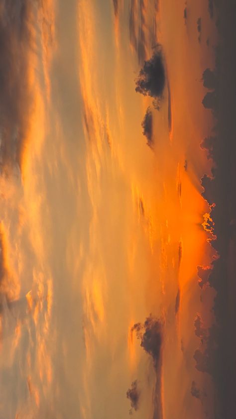 Sunset 
Wallpaper 
Sky
Clouds
Colors
Pin
Lebanon
Lebanese
Lockscreen
Iphone 
Samsung
Art
Apple
Hd Cloudy Sunset Sky, Sunset With Clouds, Cloudy Sunrise, School Portfolio, Background References, Atmospheric Photo, Cloudy Sunset, Dusk Sky, Sky Wallpaper