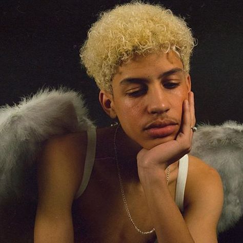 ashley peña (@ashleyypenaa) • Instagram photos and videos Fairytale Photoshoot, Male Angel, Ap Studio Art, Angel Costume, Gay Aesthetic, Black Photography, Black Angels, Punk Rock Fashion, Shirtless Men