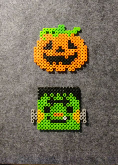 Pumpkin 🎃 and Frankenstein's monster Perler beads for Halloween Perler Bead Frankenstein, Monster Perler Beads, Halloween Themed Perler Beads, Frankenstein Pixel Art, Pumpkin Hama Beads, Halloween Hamma Beads Ideas, Pumpkin Perler Bead Patterns, Perler Bead Halloween Patterns, Halloween Fuse Beads