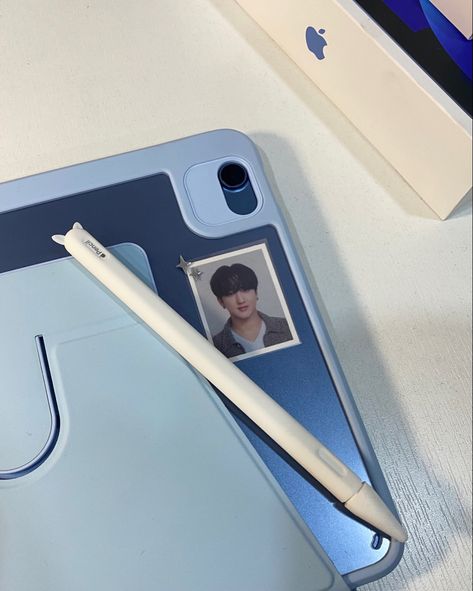 ipad air 5, changbin skz replay id, ipad aesthetic, ipad blue, ipad air 5 blue Blue Ipad Case Aesthetic, Blue Ipad Air Aesthetic, Ipad Air 5 Blue Aesthetic, Ipad Air Blue Aesthetic, Blue Ipad 10th Gen, Blue Changbin, Ipad Air 5 Aesthetic, Blue Ipad Aesthetic, Ipad Air Blue