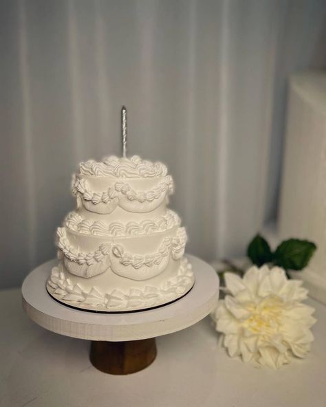 Small Tiered Cake Birthday, Two Tiered White Cake, Vintage Cake Two Tier, Small Three Tier Cake, 2 Tear Cakes, Mini Two Tier Cake, Small 2 Tier Cake, Two Tier Birthday Cake, 2 Tier Birthday Cake