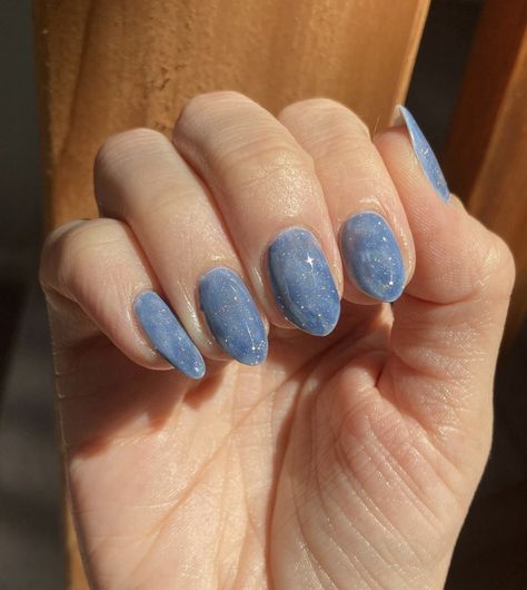 No Nail Art Nails, Blue Ocean Nails Art Designs, Marbled Blue Nails, Nails Denim Blue, Watery Blue Nails, Water Inspired Nail Art, Ocean Water Nails, Water Blue Nails, Blue Shade Nails