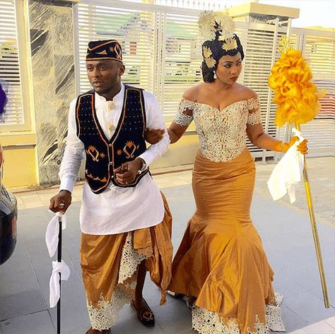 efik traditional wedding attire nigeria Traditional Attire For Men, Nigerian Wedding Attire, Nigerian Wedding Dresses Traditional, Nigerian Wedding Dress, Nigerian Traditional Wedding, Couples Fashion, African Weddings, Nigerian Bride, African Bride