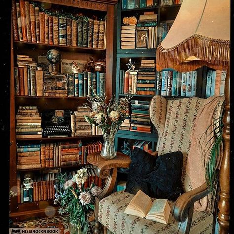 Another very comfy reading corner!...📚📚📚 I wonder what is being read! 🙏. #germany Credit: @missirocknbook Bedroom Reading Corner, Cosy Reading Corner, Cozy Home Library, Bookshelf Aesthetic, Comfy Reading, Attic Bedroom Designs, Cozy Reading Corners, Library Aesthetic, Cosy Room