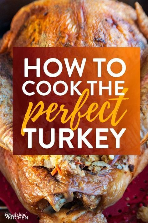 Best Roast Turkey Recipe, Cooking The Perfect Turkey, Best Roasted Turkey, The Perfect Turkey, Cook A Turkey, Wallpaper Food, Roast Turkey Recipes, Thanksgiving Food Sides, How To Make Turkey