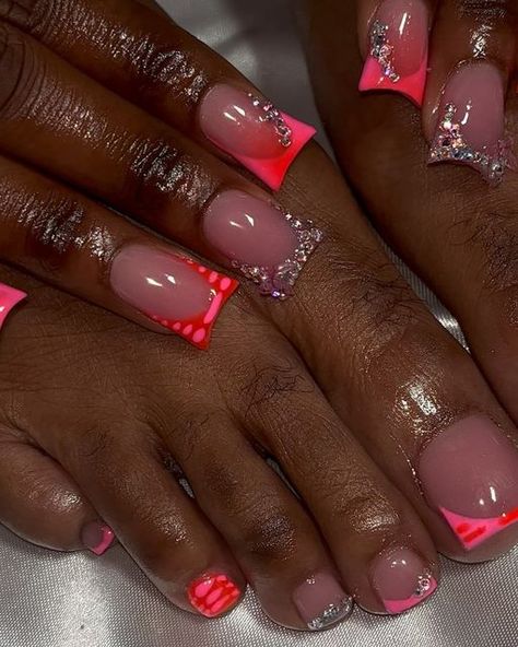 Kionnie Klaws on Instagram: "loving the color combo with this freestyle & matching freestyle toes! 🥵💗 . . . if viewing follow @kionnieklaws 💅🏾 . . Products on my Amazon store! https://amzn.to/3ZyGyNe (link also in bio!) 📝 . #blacknailtech #pvnails #pvamu #houstonnails #xlnails #cypressnails #htxnails #htxnailtech #houstonailsalon #houstonnailtech #freestylenails #acry" Matching Toenails And Fingernails, Matching Nails And Toes Fall, Nail And Toe Set, Acrylic Nails And Toes Matching Ideas, Matching Acrylic Nails And Toes, Acrylic Nails And Toes, Matching Nail And Toe Sets, Matching Nails And Toes, Nails And Toes Matching