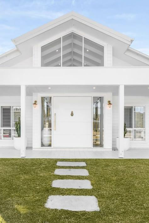 All White House Exteriors, Modern Coastal Home Exterior, House Facades Australia, Coastal House Exterior, Coastal Facade, Coastal Home Exterior, Hamptons House Exterior, Rendered Houses, White Exterior Houses