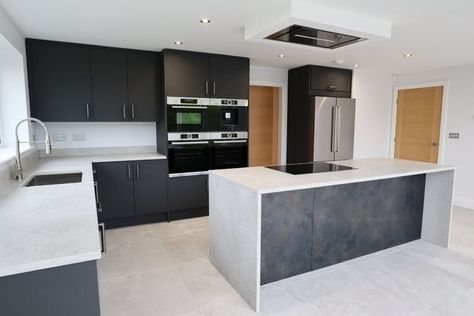 Kitchen Island With Cooker, Contemporary Kitchen With Island, Kitchen Cooker Hood, Contemporary Kitchen Inspiration, Kitchen Inspiration Board, Wren Kitchens, Contemporary Kitchen Island, Island Cooker Hoods, Wren Kitchen