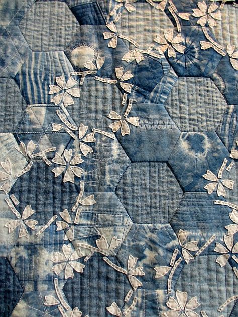 blog af8 Indigo Quilt, Jean Quilt, Hexie Quilt, Japanese Quilts, Denim Quilt, Hexagon Quilt, Denim Crafts, Patchwork Quilt, Art Textile