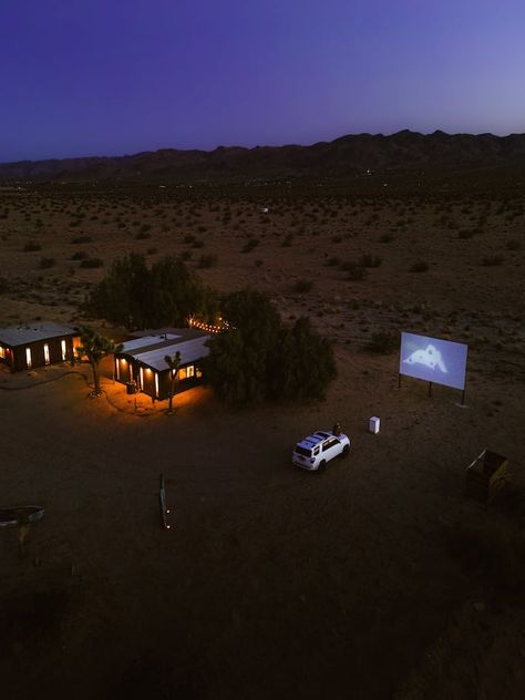 The Drive In | drive in movie, golf hole & hot tub - Houses for Rent in Joshua Tree, California, United States - Airbnb Joshua Tree Bedroom, Joshua Tree Home, Joshua Tree Airbnb, Joshua Tree House, Hot Tub House, Joshua Tree California, Desert Homes, Drive In Movie, Inspirational Bible Quotes