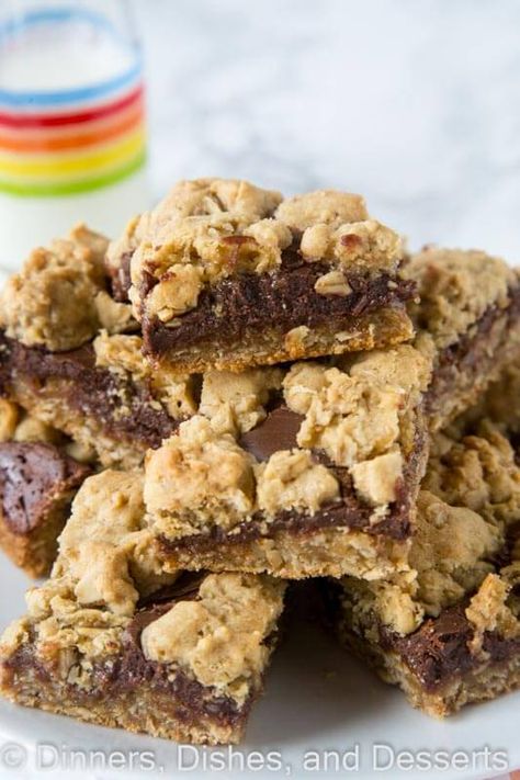 Brown Sugar Oatmeal Cookies, Oatmeal Fudge, Low Carb At Restaurants, Oatmeal Fudge Bars, Oatmeal Cookie Bars, Fudge Bars, Chocolate Oatmeal, Oatmeal Cookie, Oatmeal Bars