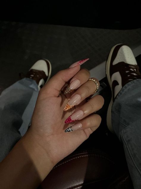 Snakeskin Acrylic Nails, Long Oval French Tip Nails With Design, Snake Skin French Tip Nails Almond, French Tip Snake Nails, Croc Print Almond Nails, Croc Print French Tip Nails Almond, Crock Nail Design, Crocodile Nails French Tip Almond, Snake Skin Almond Nails