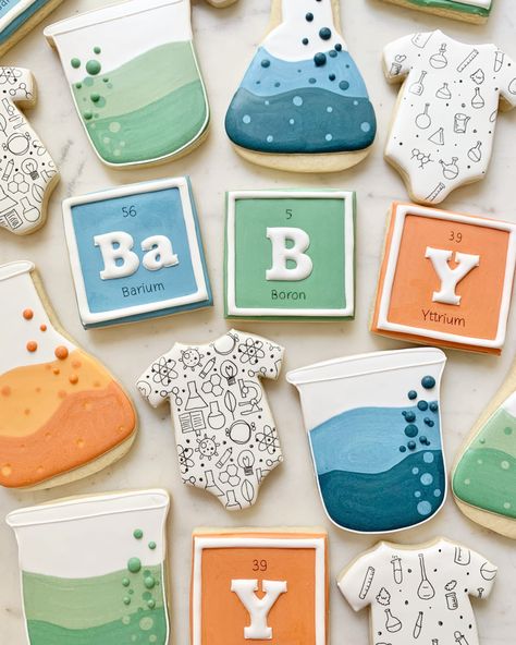 Science Baby Shower Ideas, Science Gender Reveal, Biology Cookies, Science Desserts, Science Cookies, Gender Ideas, Fancy Ice, Cookie Games, Themed Cookies