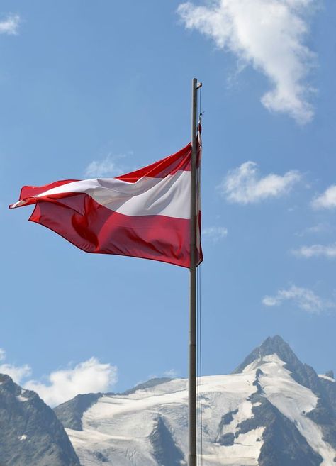 Austria Culture, Austria Flag, Aosta Valley, Flags Of The World, Mount Everest, Austria, Profile Picture, Flag, Natural Landmarks