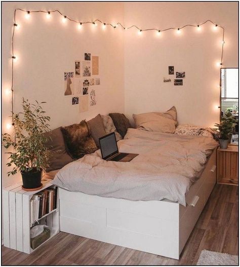 Design Ložnic, Girl Bedroom Designs, Aesthetic Rooms, Teen Bedroom Decor, Girl Bedroom Decor, The Ceiling, Cheap Furniture, Cozy Room, Room Inspiration Bedroom