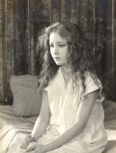 Bessie Love Bessie Love, 20th Century Women, Early 20th Century, Daenerys Targaryen, 20th Century, Game Of Thrones Characters, The Past, Actresses, Actors