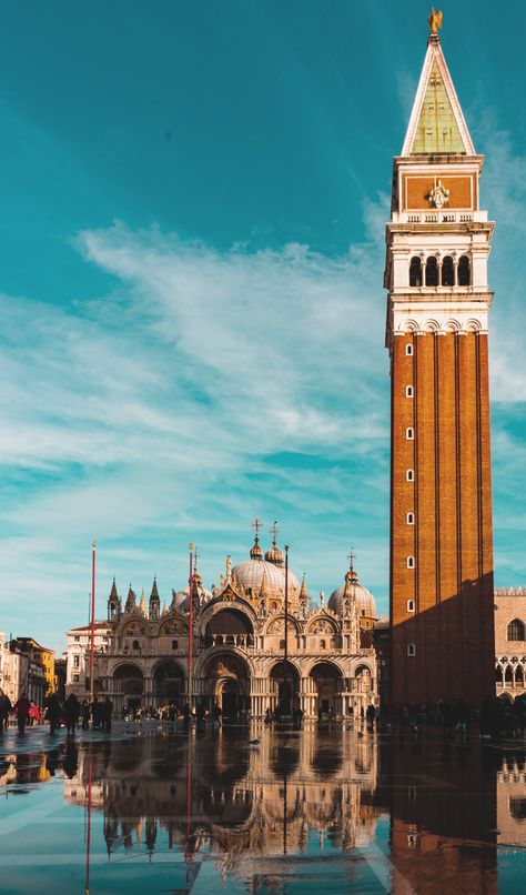 24 Best Things To Do In Venice - Vanilla Papers Piazza San Marco Venice, Urban Collage, San Marco Venice, Southwest Region, Floating City, Best Pubs, Scenic Travel, Piazza San Marco, European Architecture